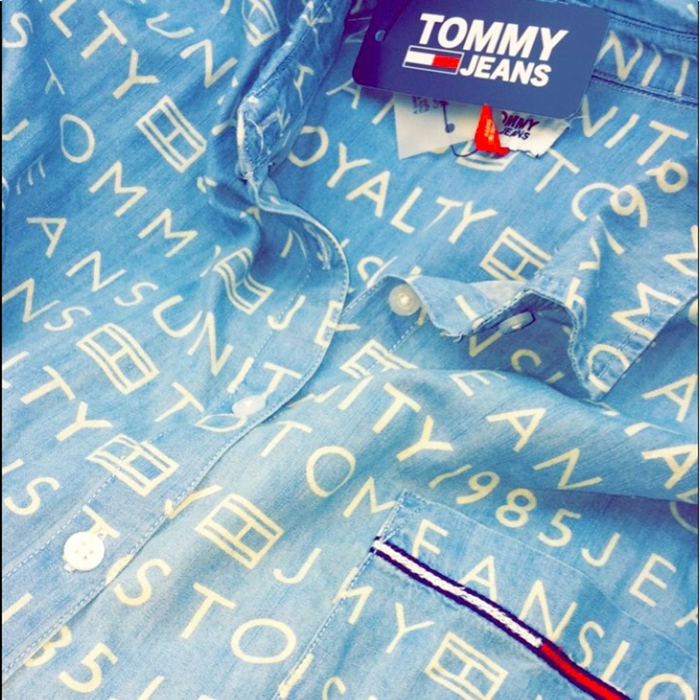 Women’s Tommy Hilfiger Button Up